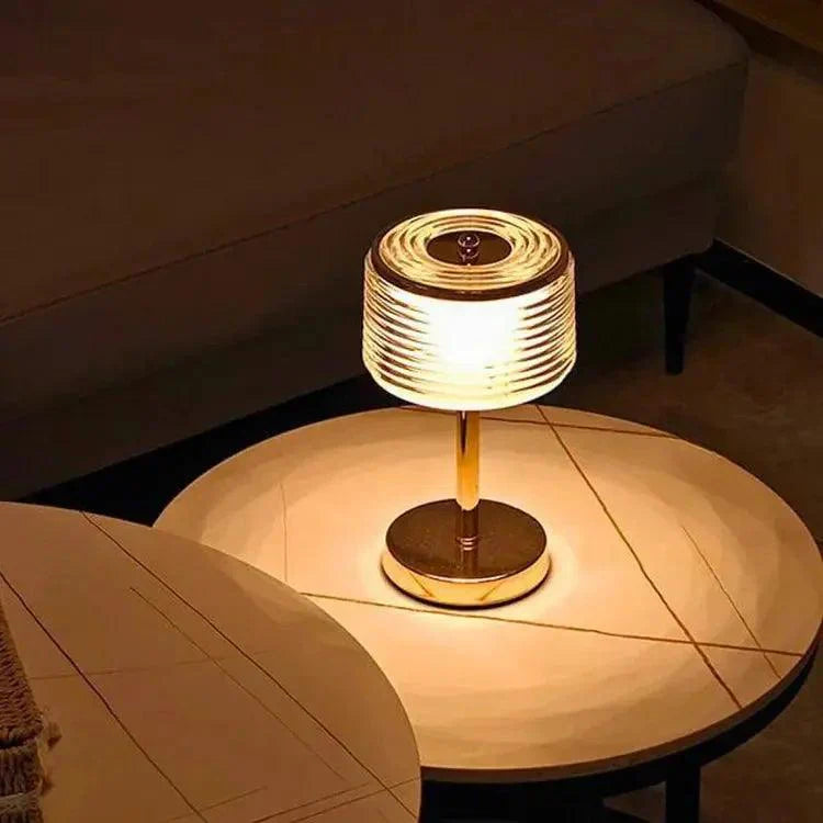 RingLight - Moderne bordlampe med slankt design