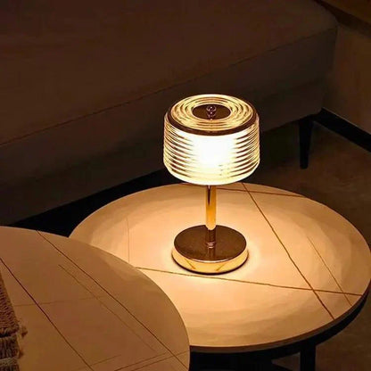 RingLight - Moderne bordlampe med slankt design
