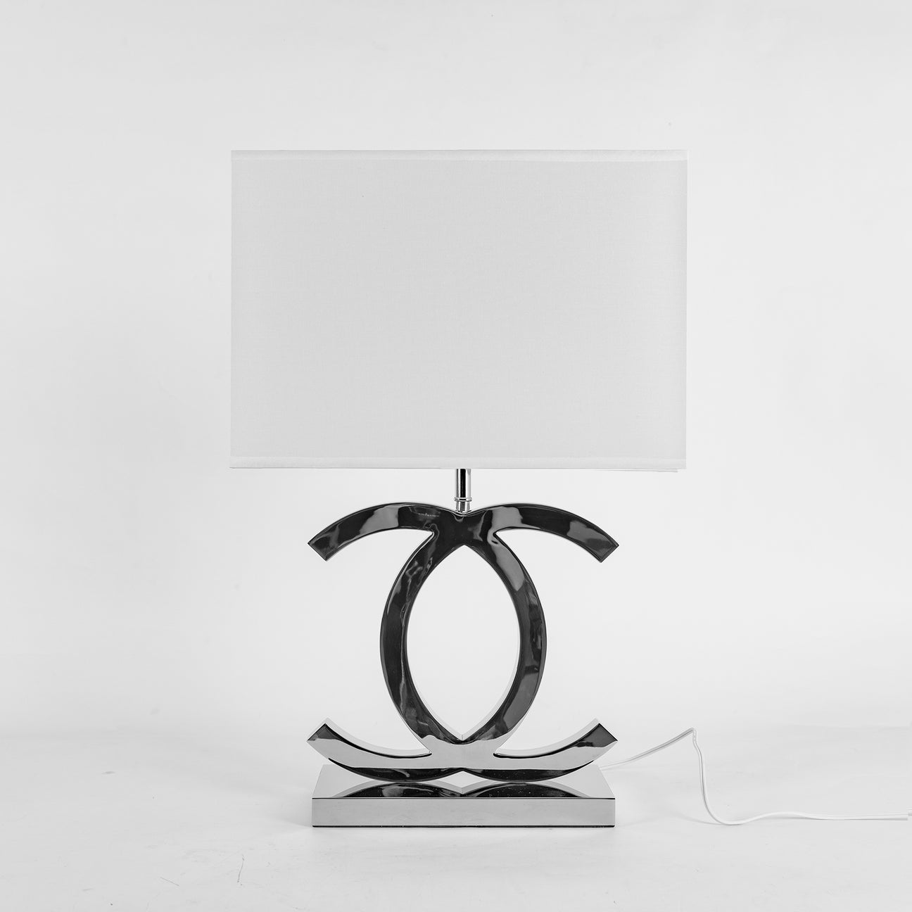 ShimmerLux - Scandinavian Style Table Lamp in Steel
