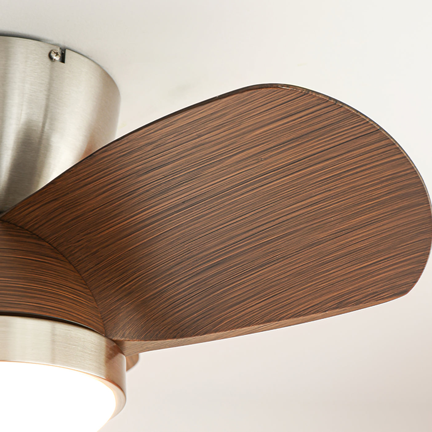 LuxeTalaya - Deckenventilator mit schlankem Design und warmem Licht