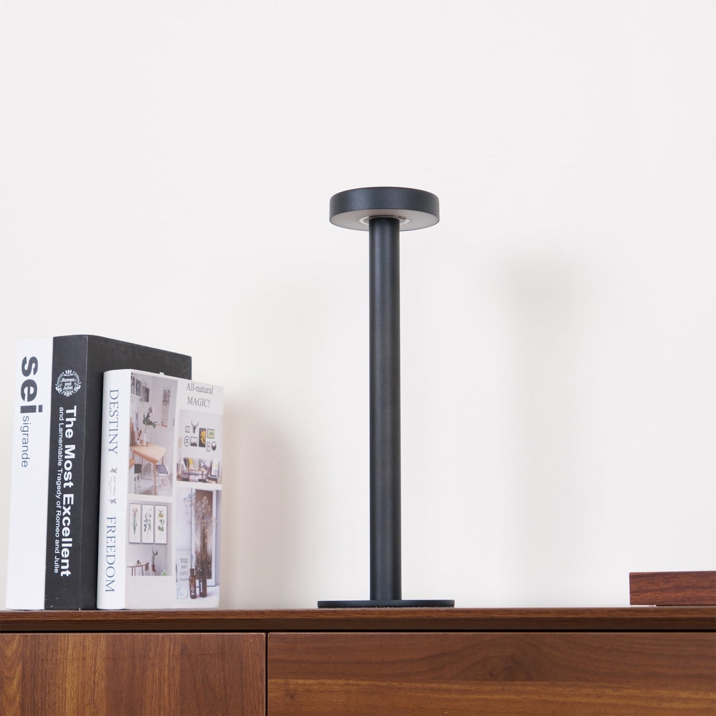 LumoMag - Portable Table Lamp with Magnetic Base