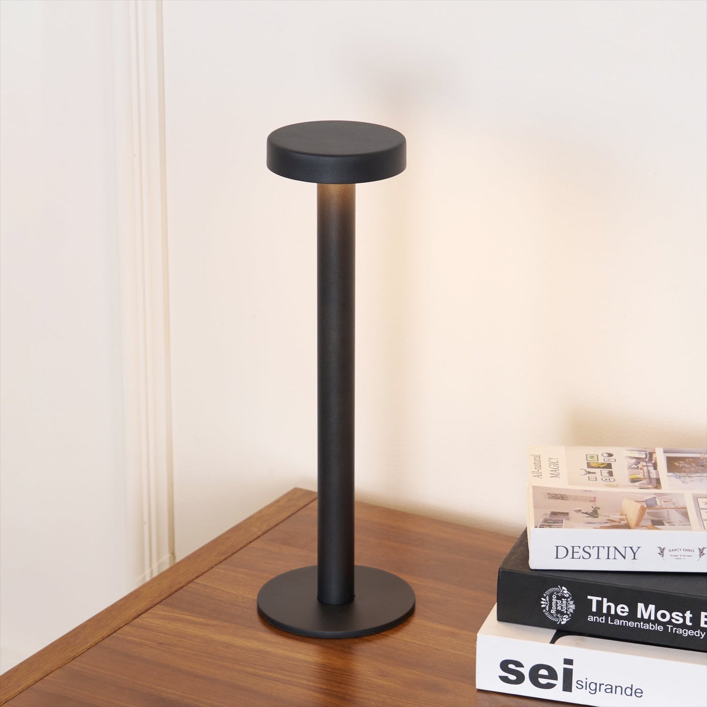 LumoMag - Portable Table Lamp with Magnetic Base