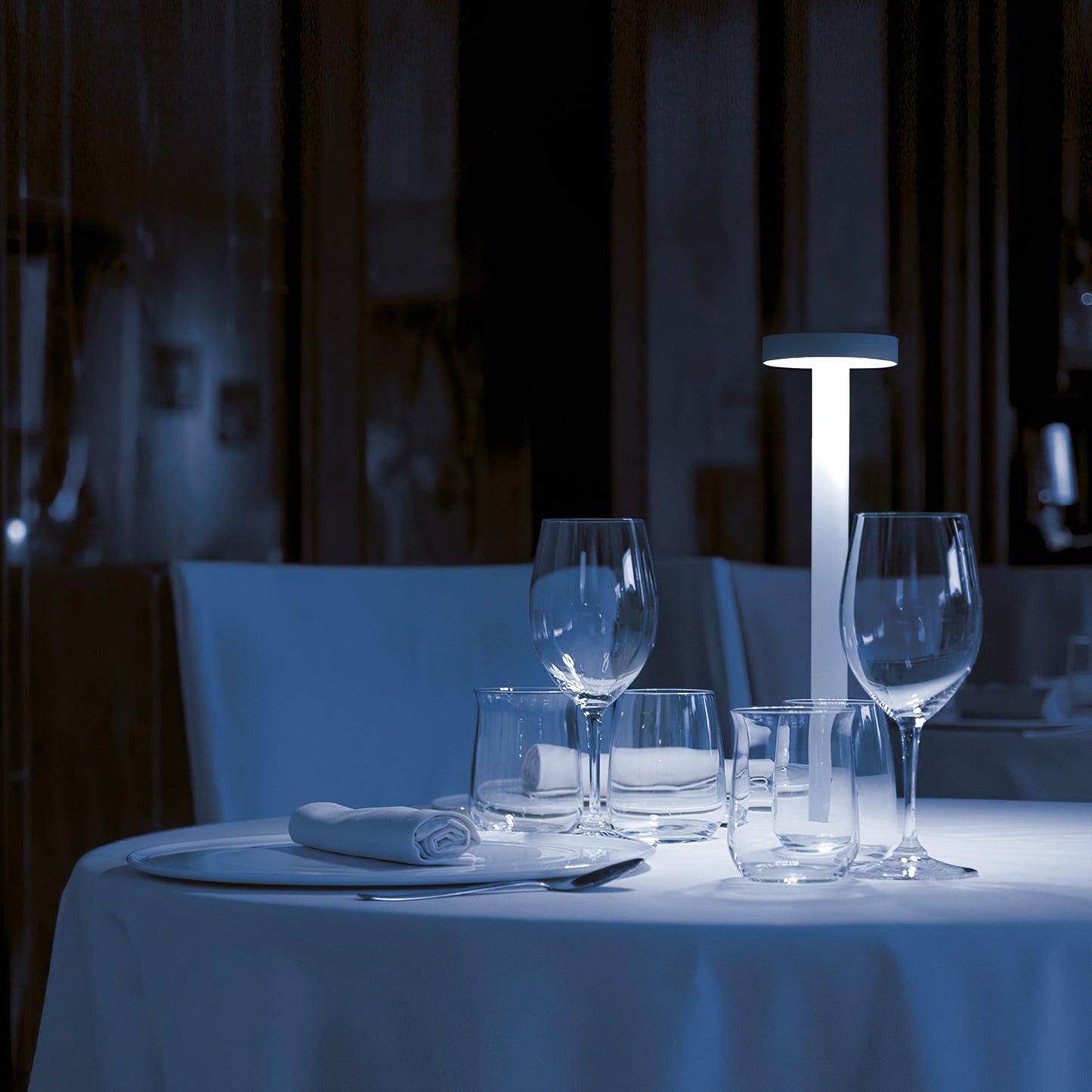 LumoMag - Portable Table Lamp with Magnetic Base