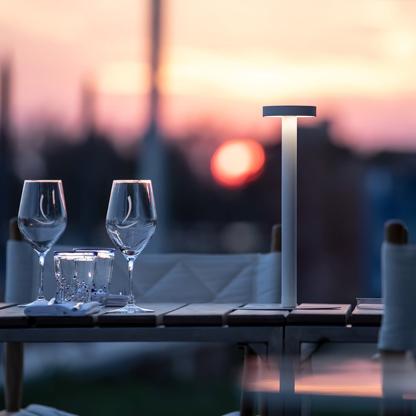 LumoMag - Portable Table Lamp with Magnetic Base