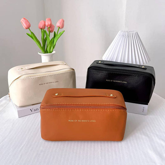 Trousse de beauté pour chaque voyage - spacieuse et élégante