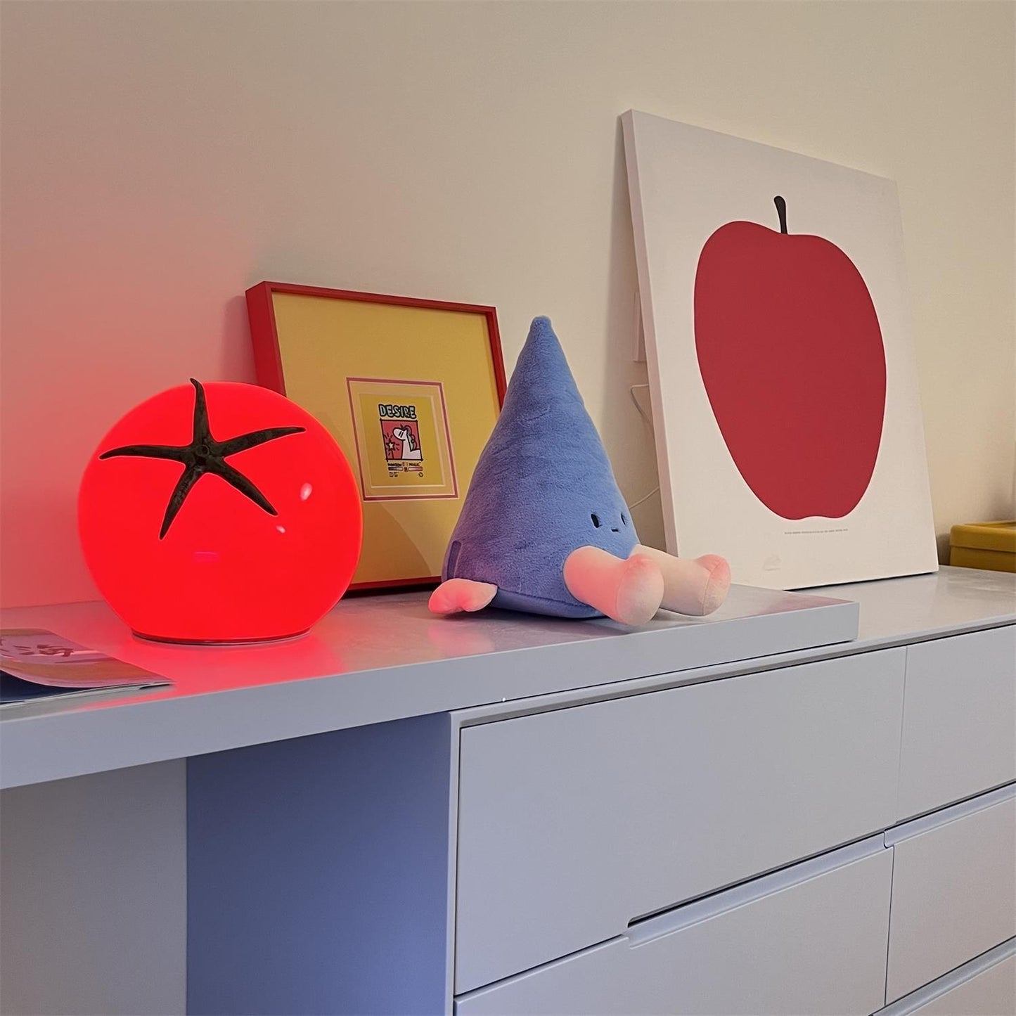 TomatoLuxe - Resin Table Lamp