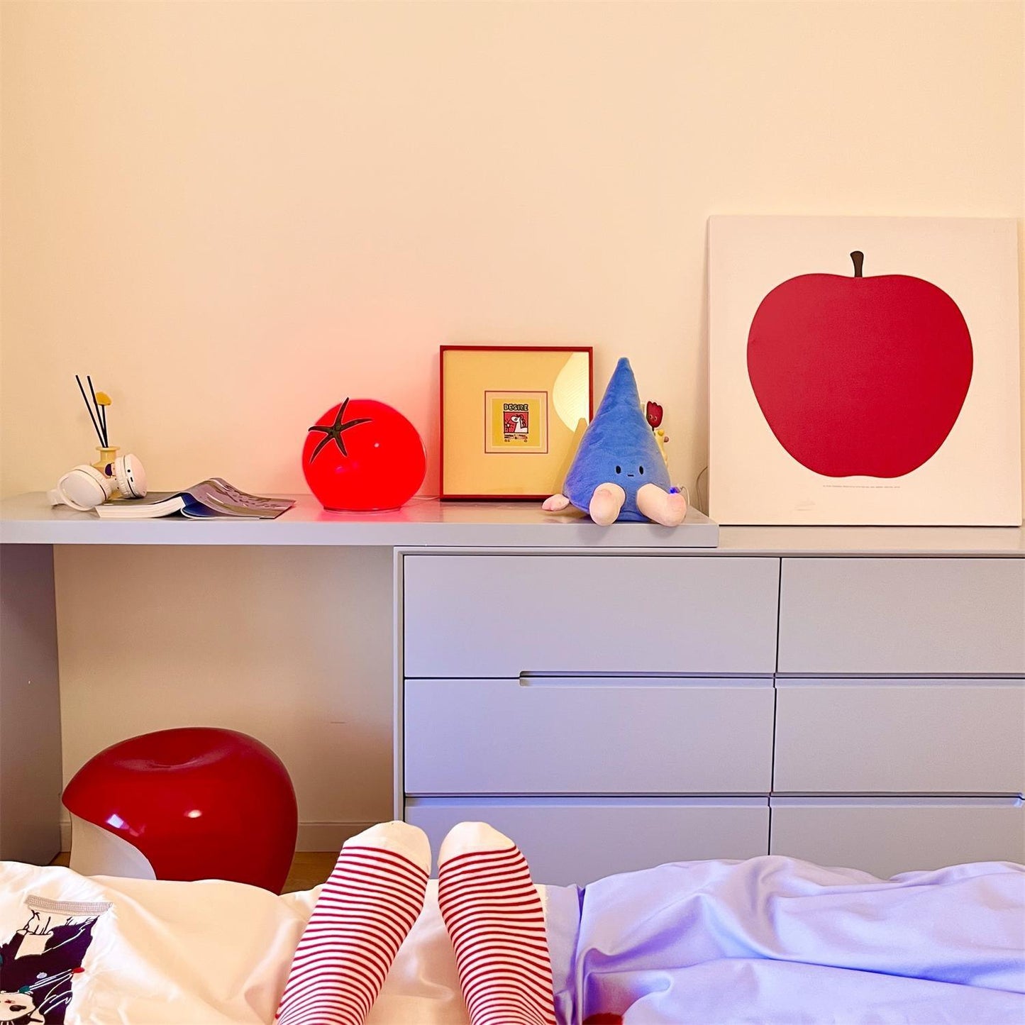 TomatoLuxe - Resin Table Lamp