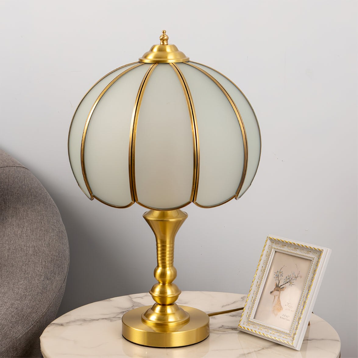 LuxeBrass – Retro Design Table Lamp with White Finish