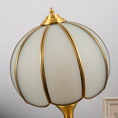 LuxeBrass – Retro Design Table Lamp with White Finish