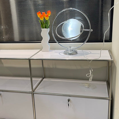 PlanetLuxe - Bordlampe med kosmisk design og subtil belysning