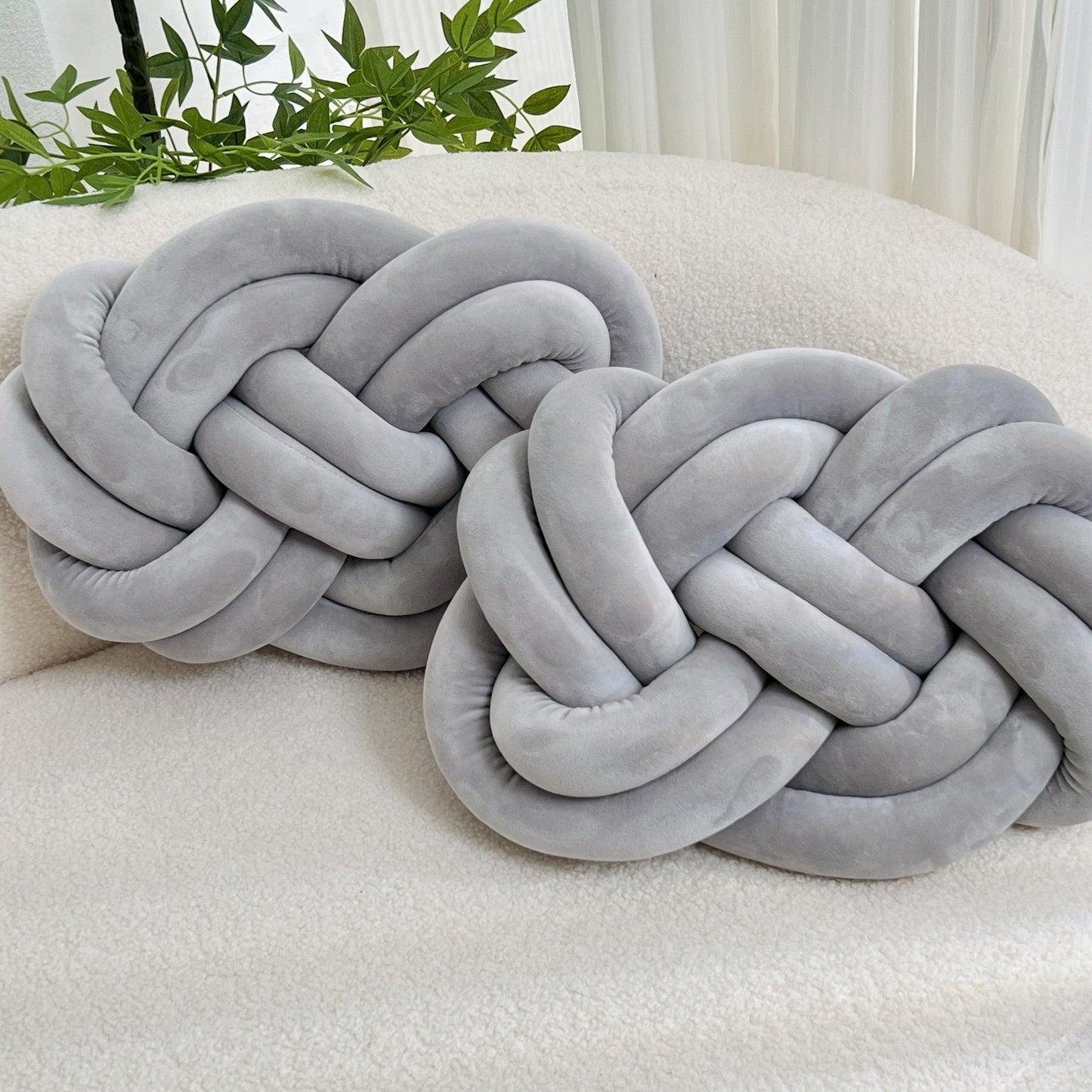 SnugKnot - Stilvolle Wohnzimmerkissen