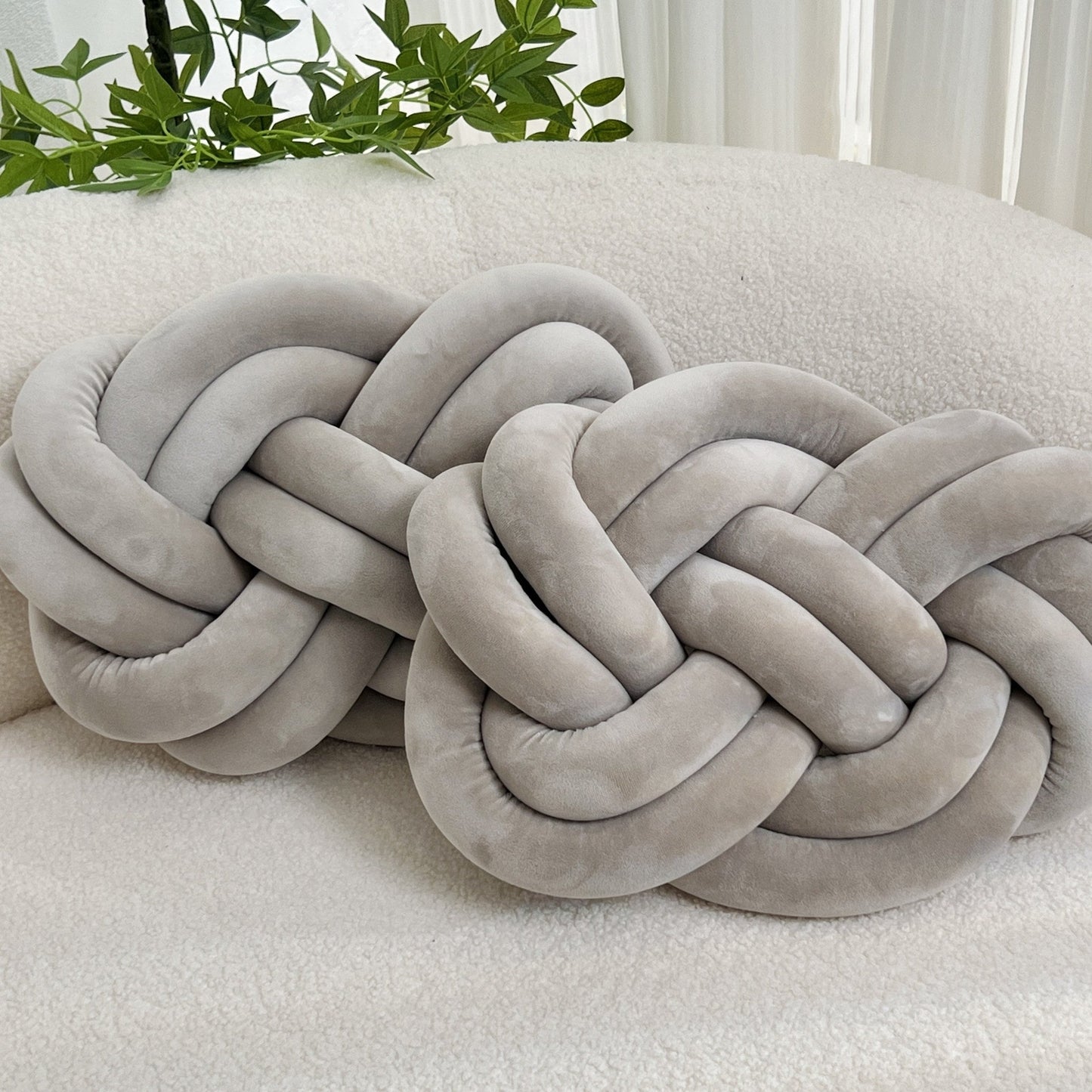 SnugKnot - Stilvolle Wohnzimmerkissen
