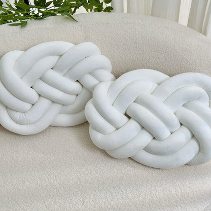 SnugKnot - Stilvolle Wohnzimmerkissen