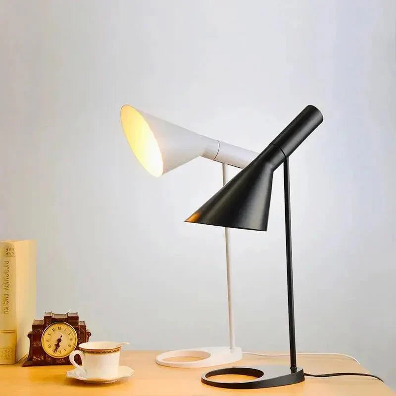 PureGlow - Simple Table Lamp