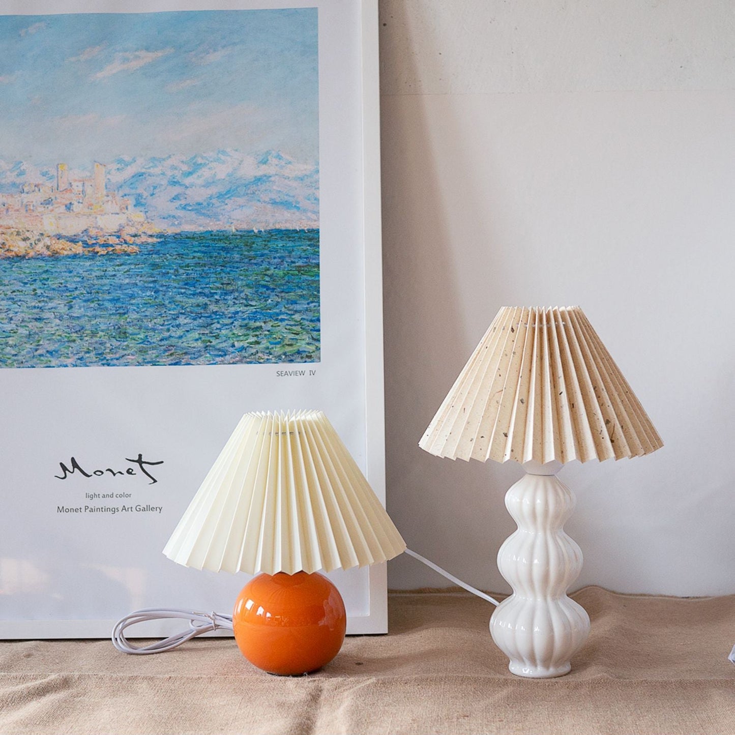LunaLuxe - Table Lamp with Pleated Style and Pleasant Atmosphere