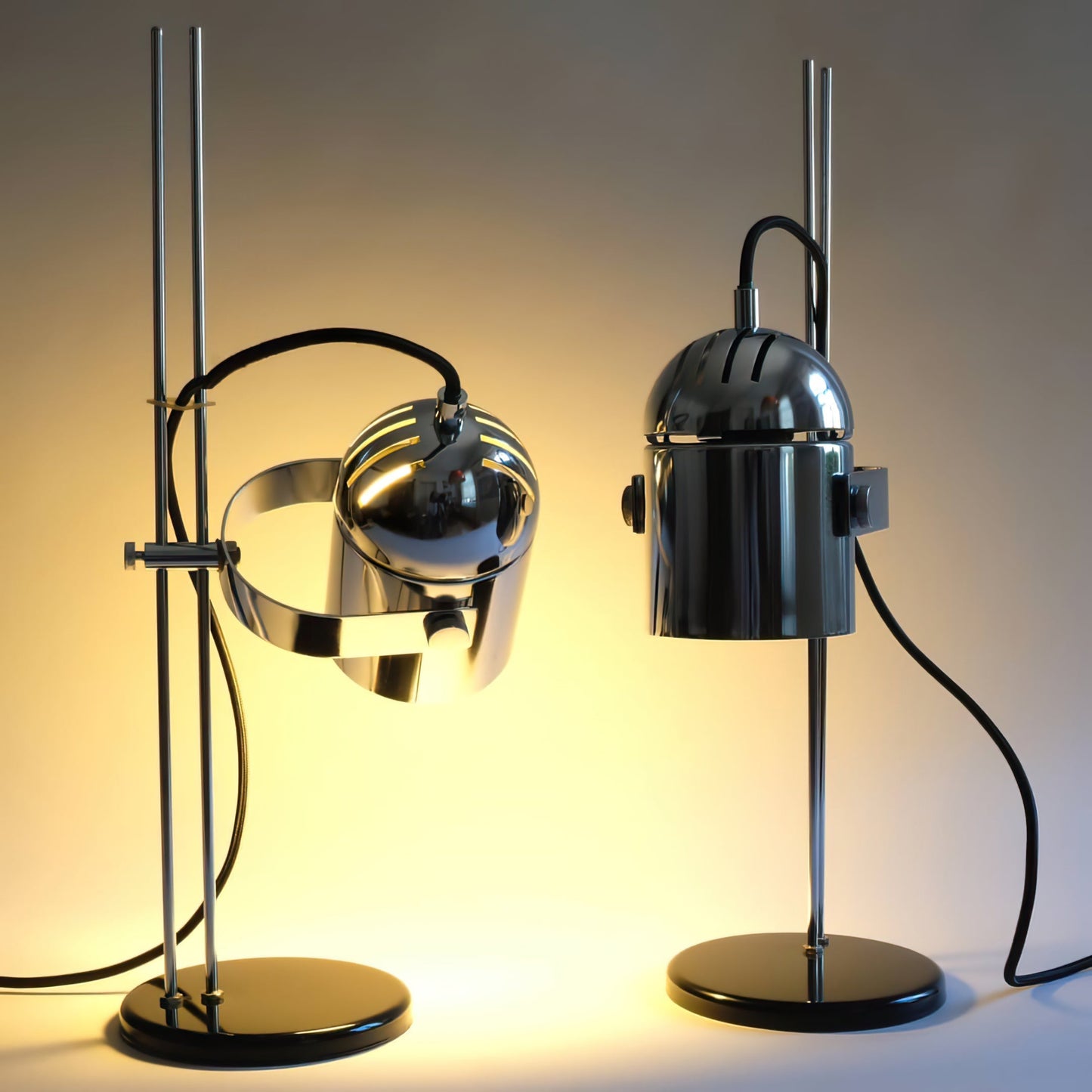 CombiGlow - Bordlampe med fleksibel form og omgivende glød