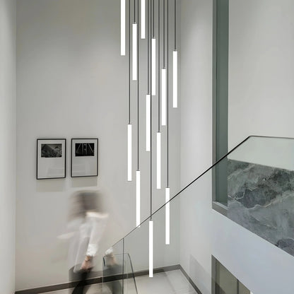 ElevateGlow - Luxuriöse vertikale Spiralpendelleuchte für Treppenhaus