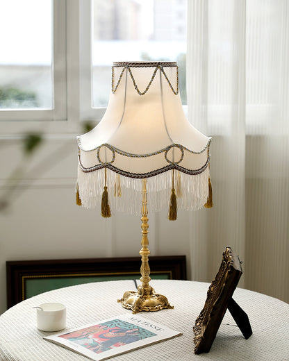 BrassLuxe - Bordlampe med victoriansk atmosfære og gyldne accenter