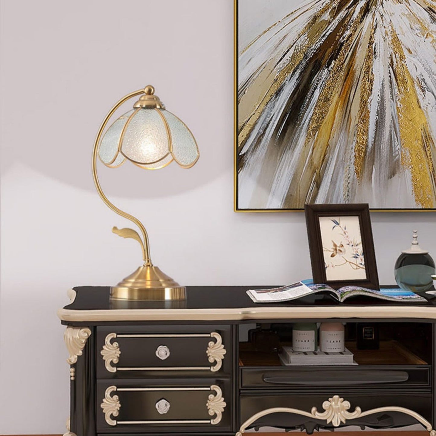 TiffanyBloom - Elegant Table Lamp with Floral Design