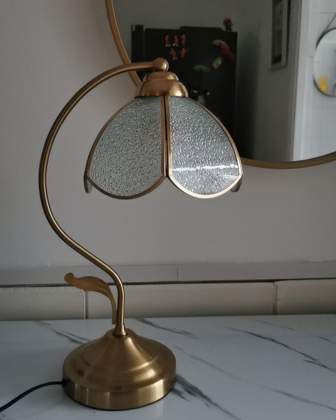 TiffanyBloom - Elegant Table Lamp with Floral Design