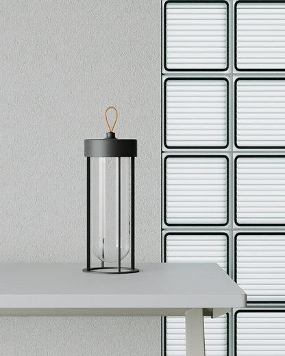LumiBreeze - Kompakt bordlampe med dæmpbar LED