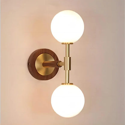 ModernBrass - Væglampe med messing og slankt design
