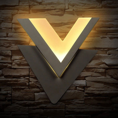 VGlow - Lampe murale LED avec forme en V créative