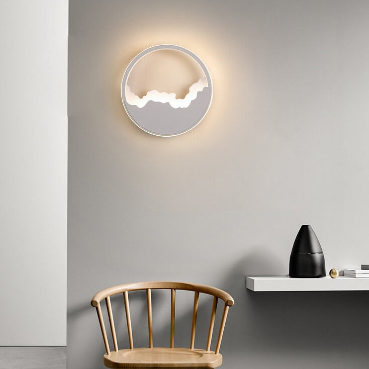 WaveGlow - Lampe murale ovale LED moderne en fer avec design ondulé raffiné