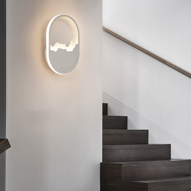 WaveGlow - Lampe murale ovale LED moderne en fer avec design ondulé raffiné