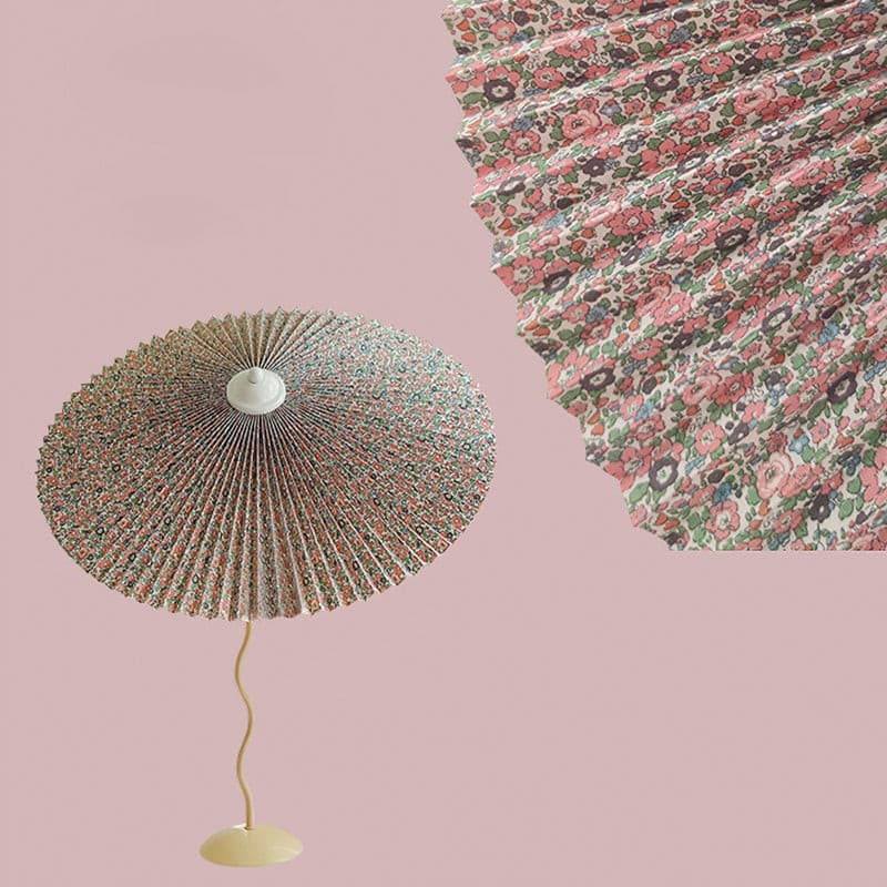 PlooiLicht - Elegant Table Lamp with Playfully Pleated Shade