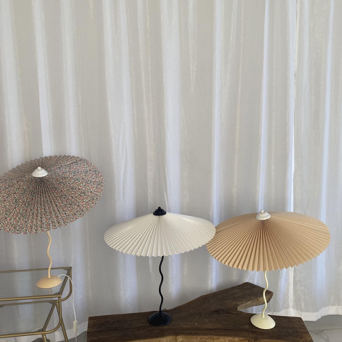 PlooiLicht - Elegant Table Lamp with Playfully Pleated Shade
