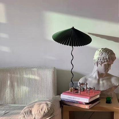 PlooiLicht - Elegant Table Lamp with Playfully Pleated Shade