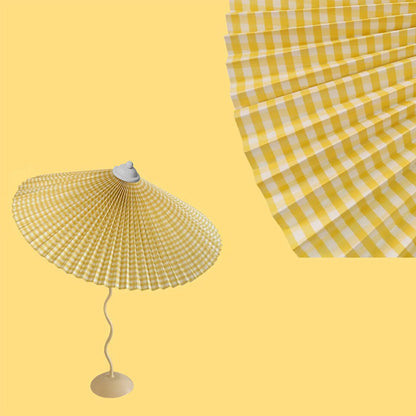 PlooiLicht - Elegant Table Lamp with Playfully Pleated Shade
