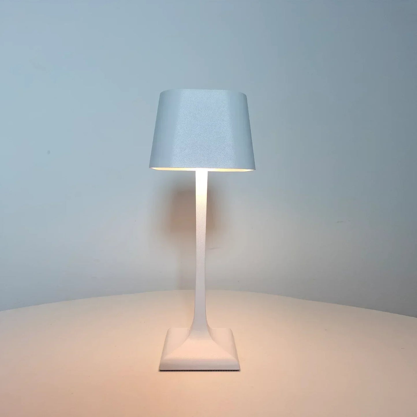 PowerLume - Lampe de table carrée USB
