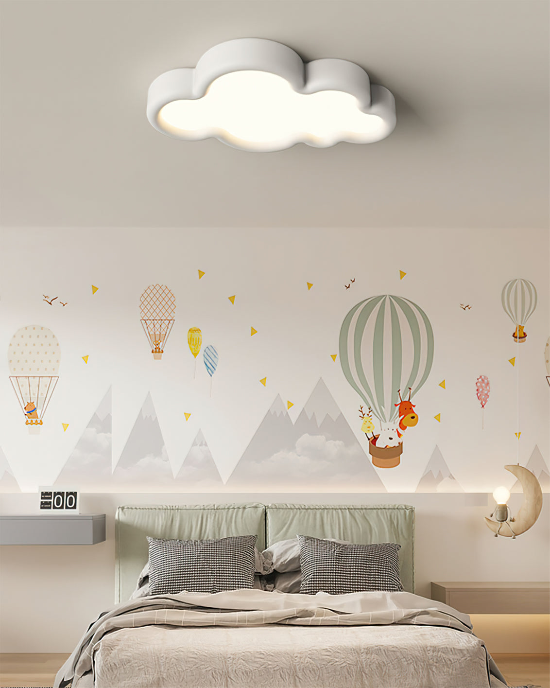 LuxeCrown - Ceiling Light with Queen Style and Subtle Lighting