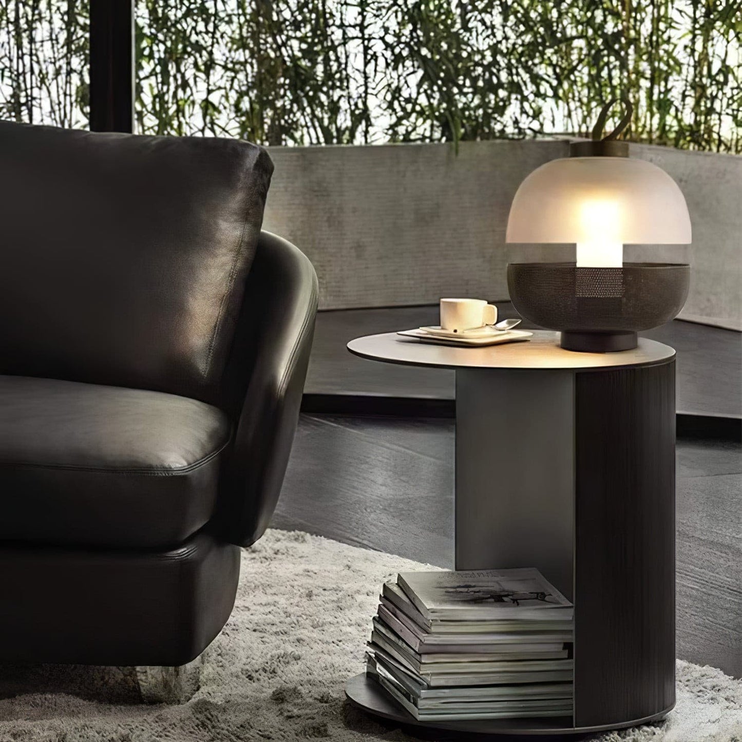 CenturyLuxe - Bordlampe med luksuriøst design og intim belysning