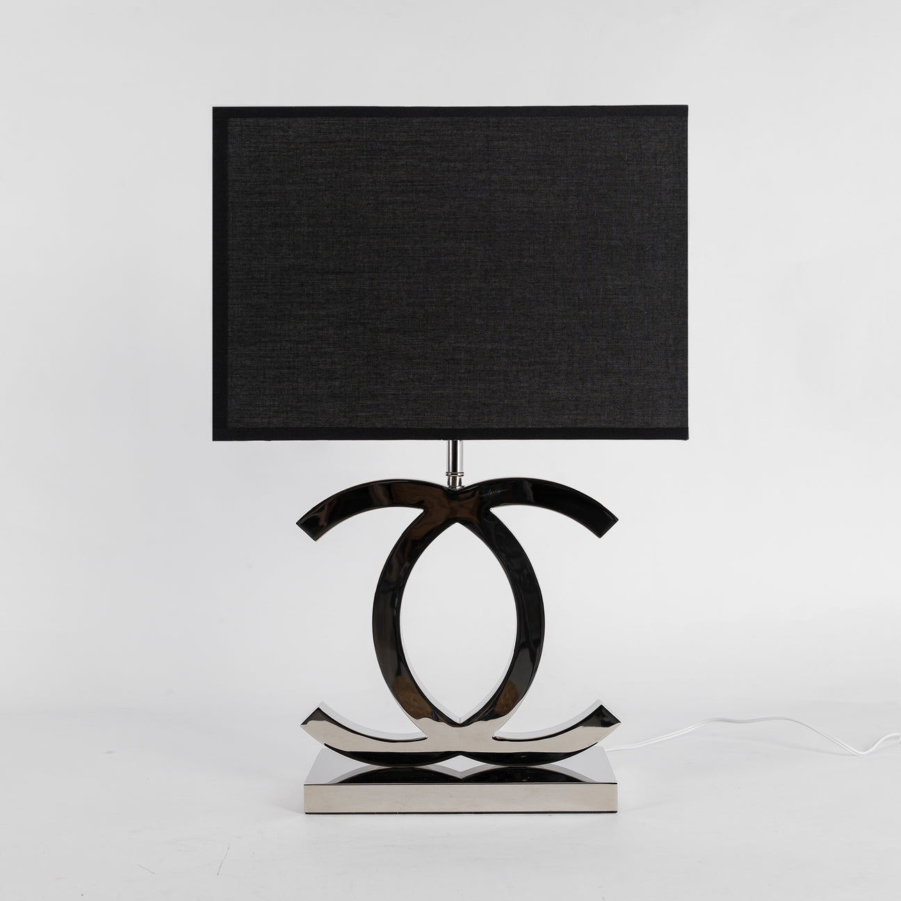 ShimmerLux - Scandinavian Style Table Lamp in Steel