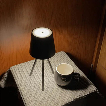 StandGlow - Lampe de table moderne sur trépied